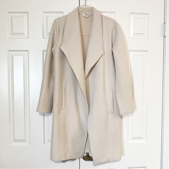 BB Dakota by Steve Madden Jackets & Blazers - BB Dakota + Steve Madden Cream Open Front Textured Blazer Jacket W/ Pockets. Med